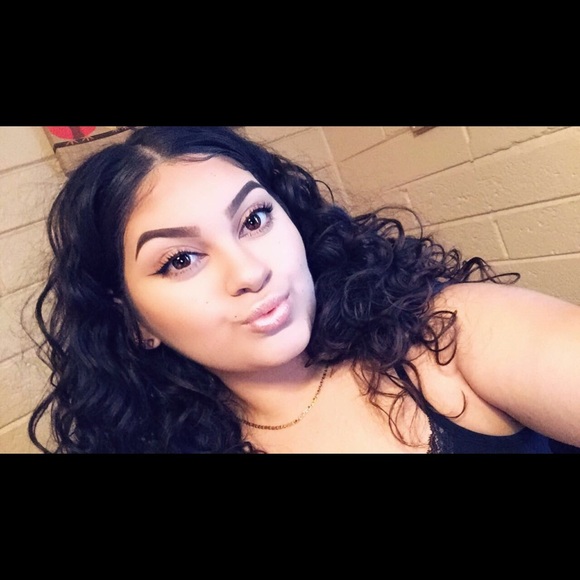 Meet your Posher, Abby - Picture 1 of 1